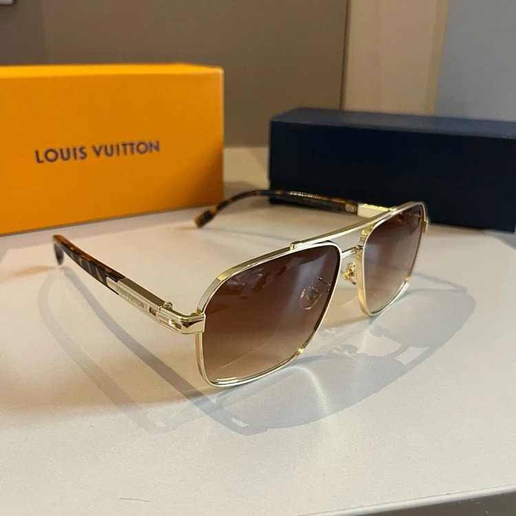 L Sunglasses Collection