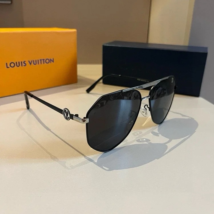 L Sunglasses Collection