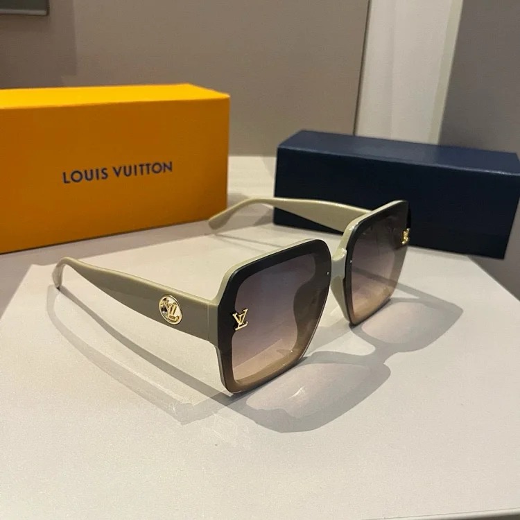 L Sunglasses Collection