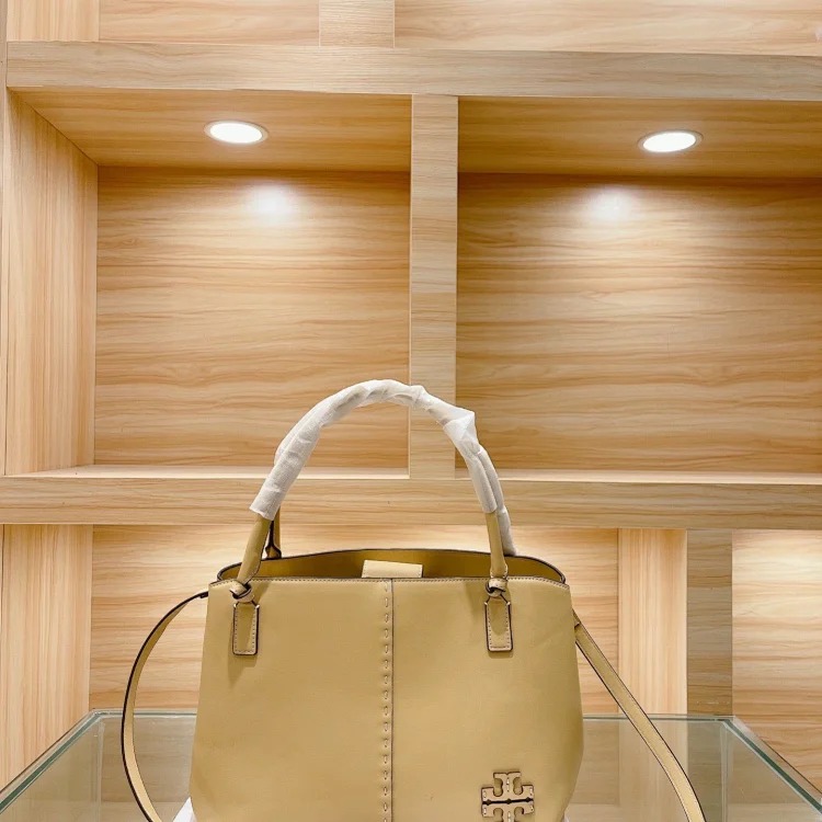 Tory fashion bag