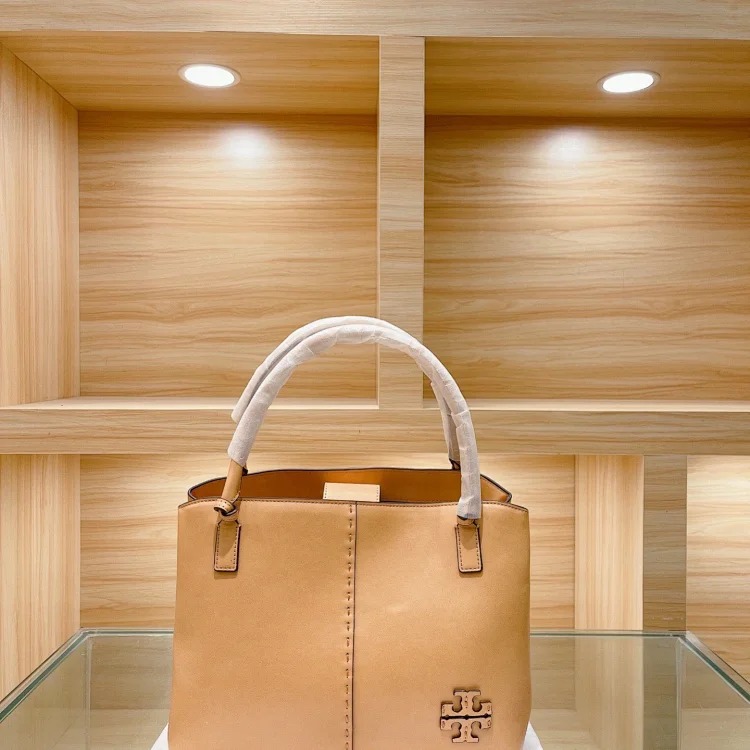 Tory fashion bag