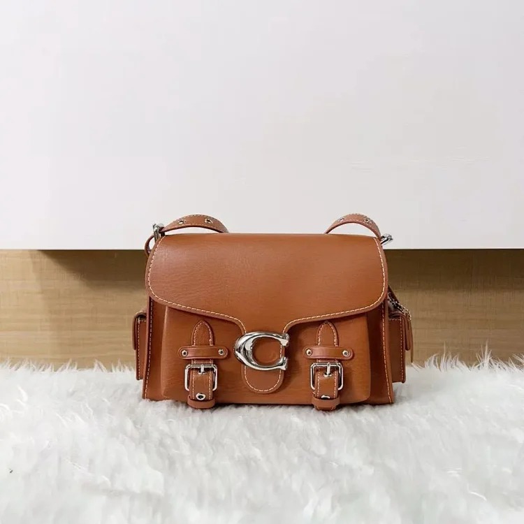 Aureko's men's and women's same motorcycle bag shoulder crossbody handbag classic retro flip casual versatile genuine leather