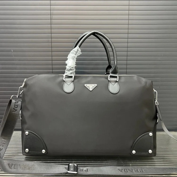 YY08--P triangle travel bag, backpack image 6