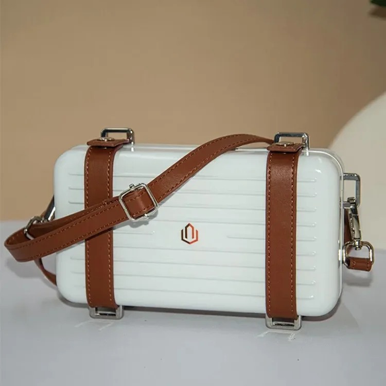 High-end PC aluminum frame crossbody bag, new trendy brand shoulder storage small square bag, hard shell toiletry storage cosmetic bag