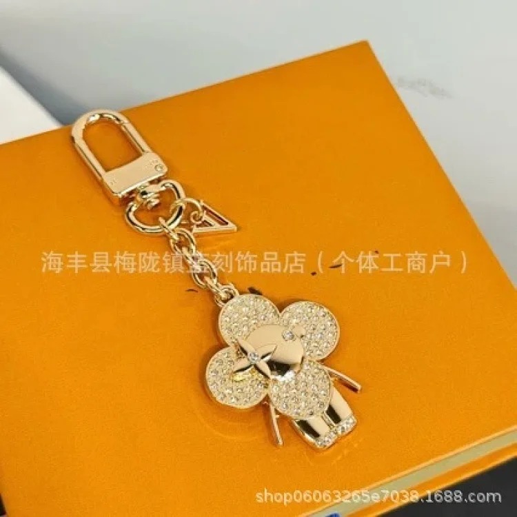 Louis Vuitton New full diamond Vivian key chain pendant old flower bag pendant dropshipping
