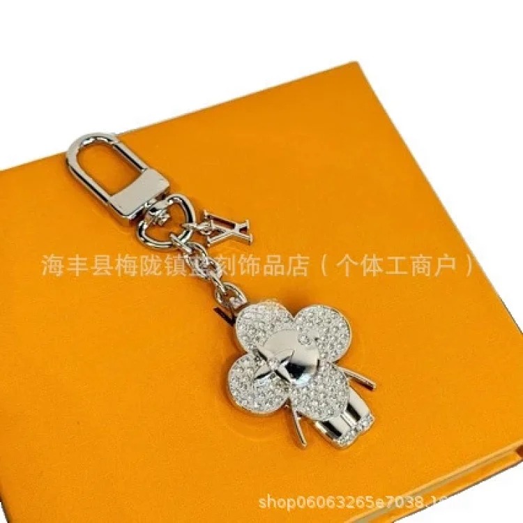 Louis Vuitton New full diamond Vivian key chain pendant old flower bag pendant dropshipping