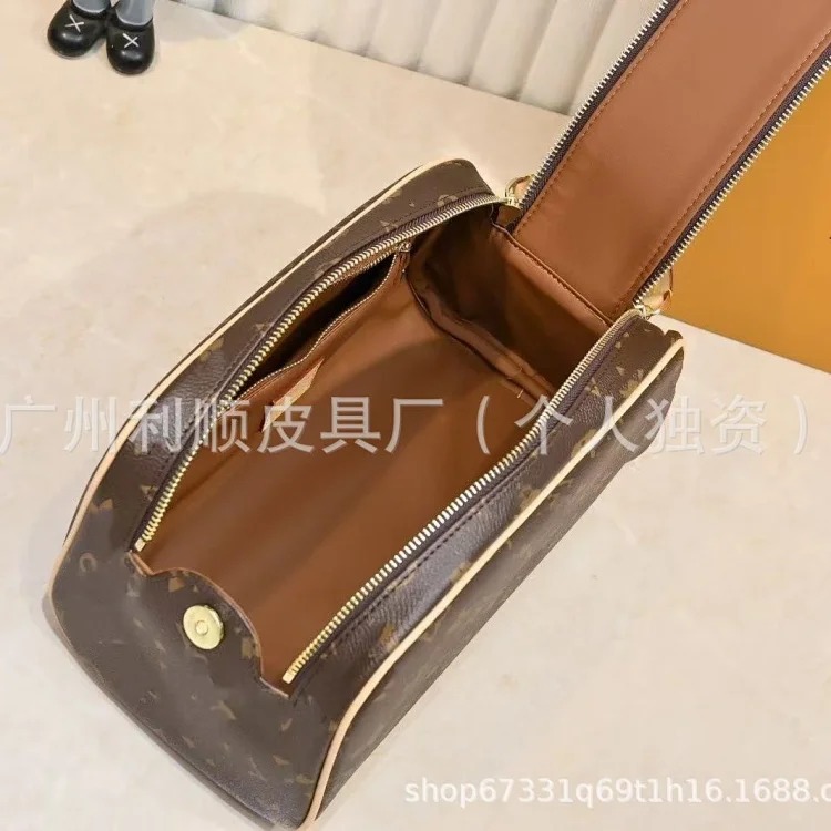 Louis Vuitton Cross-border foreign trade Guangzhou high-quality presbyopia cosmetic toiletry bag lightweight shell bag travel storage bag portable waterproof washable