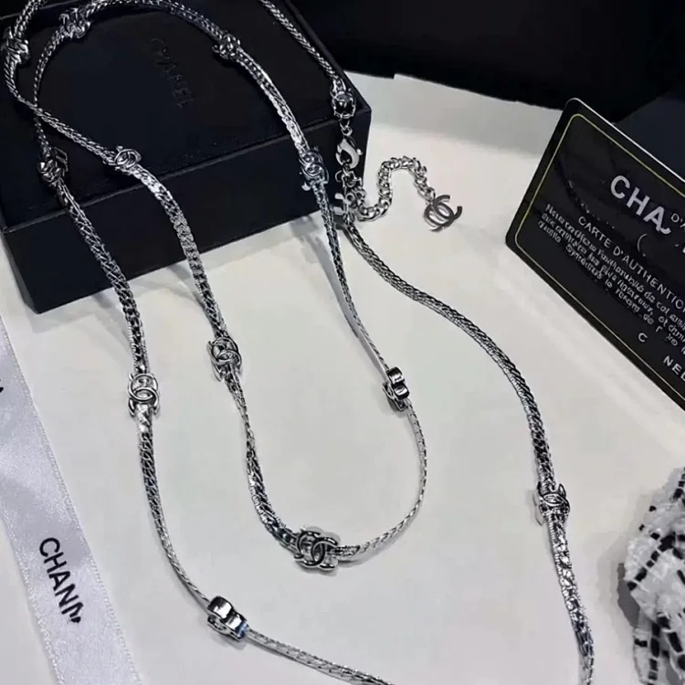 Xiaoxiang New Necklace Women's Light Luxury Niche High-end Fashion Versatile Xiaoxiang Style Clavicle Chain image 6