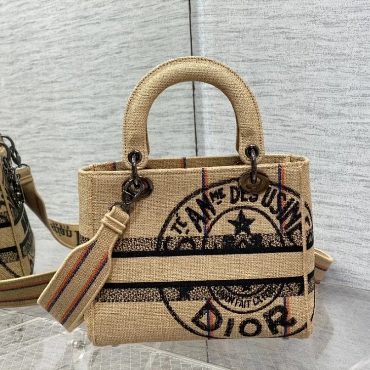 D fashion bags