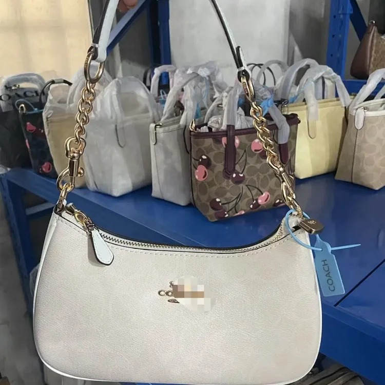 Louis Vuitton New teri armpit bag, one-shoulder diagonal cross-handle chain, classic presbyopic commuting all-match mahjong bag