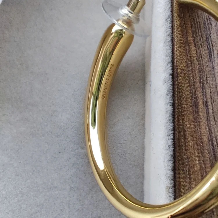 Yangshu style double high-end French temperament earrings middle-aged small fragrance style atmospheric glossy earrings gradient plain hoop for women
