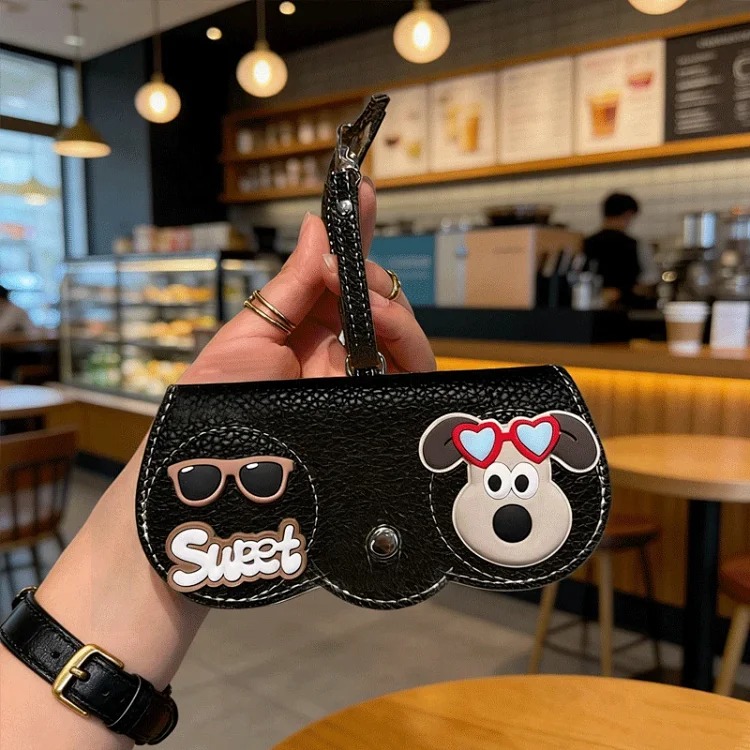 Labubu hanging bag glasses bag portable unisex myopia glasses case sunglasses protective cover sunglasses storage bag