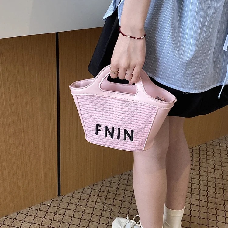 2026 Straw Bucket Bag Women's Fashion Simple Shoulder Bag Casual Commuting Crossbody Bag