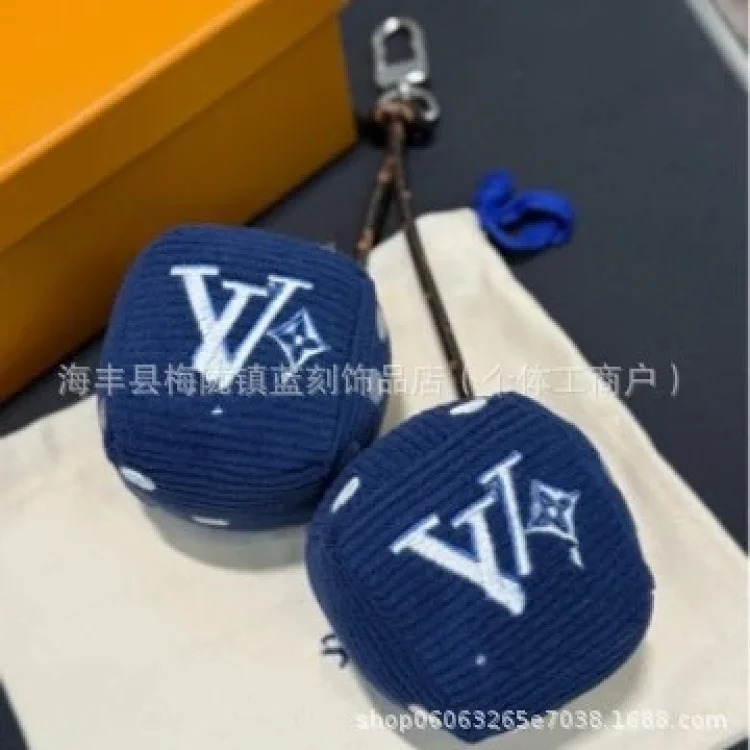 New soft dice keychain heavy industry pearl shell bag small bag headphone bag jewelry bag pendant pendant