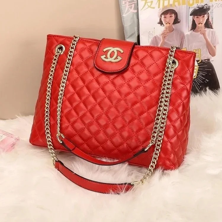 Balenciaga Internet celebrity large-capacity bag for women 2022 new trendy small fragrant style rhombus chain bag soft leather texture single shoulder crossbody bag