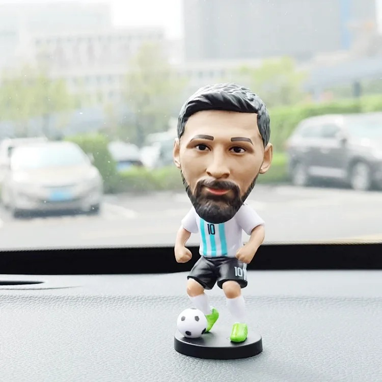 Football car-mounted Ronaldo star car ornaments doll Yamal Son Heung-min Haaland bobblehead doll image 3