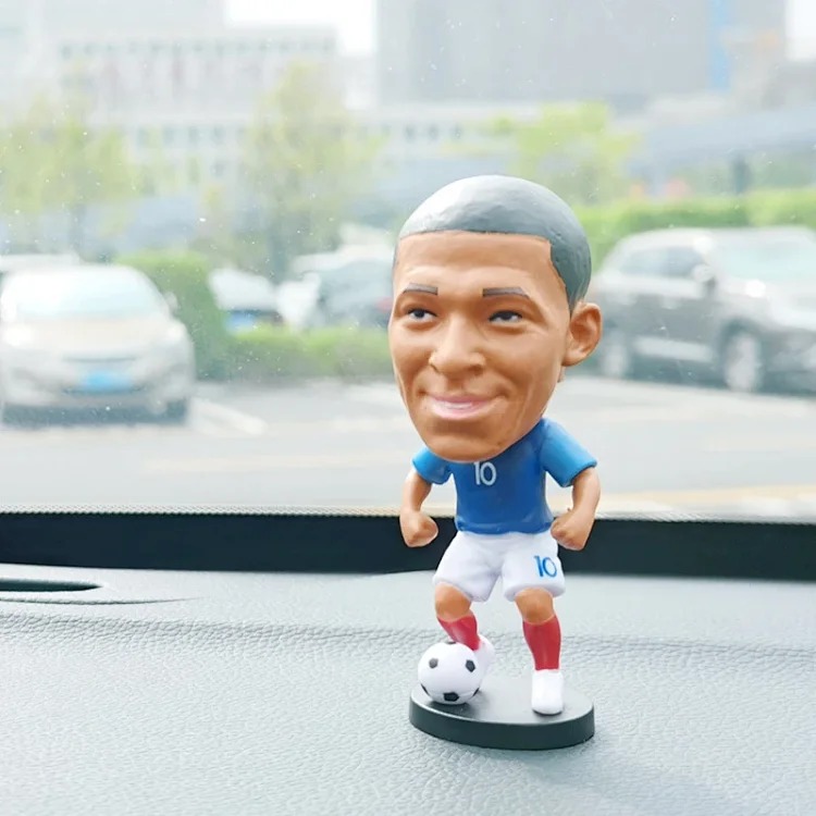 Football car-mounted Ronaldo star car ornaments doll Yamal Son Heung-min Haaland bobblehead doll image 4