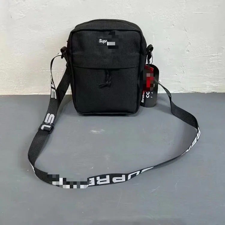 JS.18ss small shoulder bag, workwear style casual sports shoulder bag for men and women