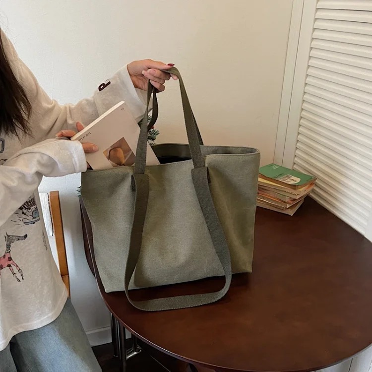 Foreign trade canvas bag Japanese retro simple solid color handbag large capacity commuter tote bag casual shoulder bag trendy