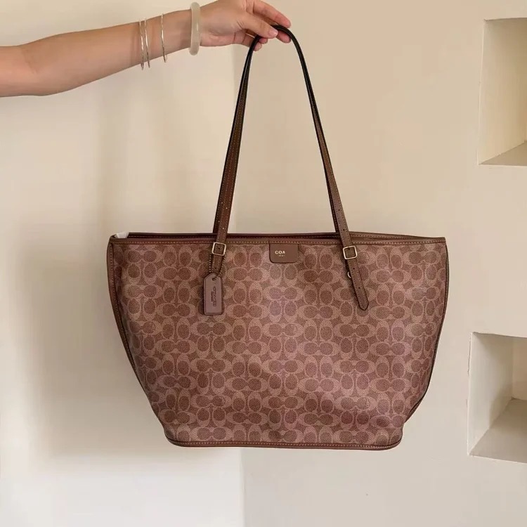 Louis Vuitton C's new tote bag Taxi 36 large vegetable basket bag retro presbyopic shopping bag shoulder crossbody handle
