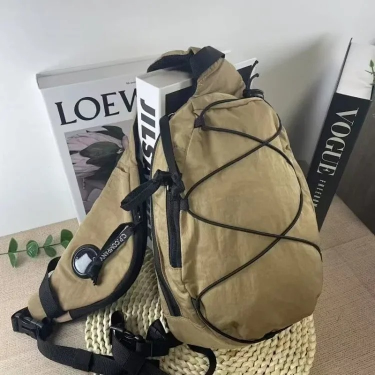 AGT1 fashionable mountaineering bag image 5