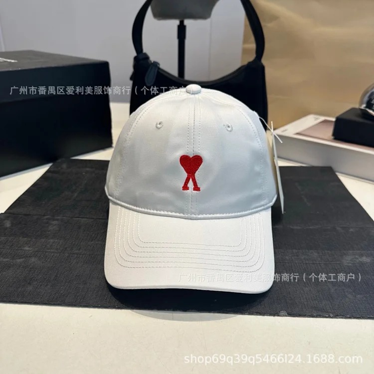 Cute love baseball cap for women with big head circumference, wide brim, face-showing small sunhat, spring and autumn cute solid color embroidered peaked cap