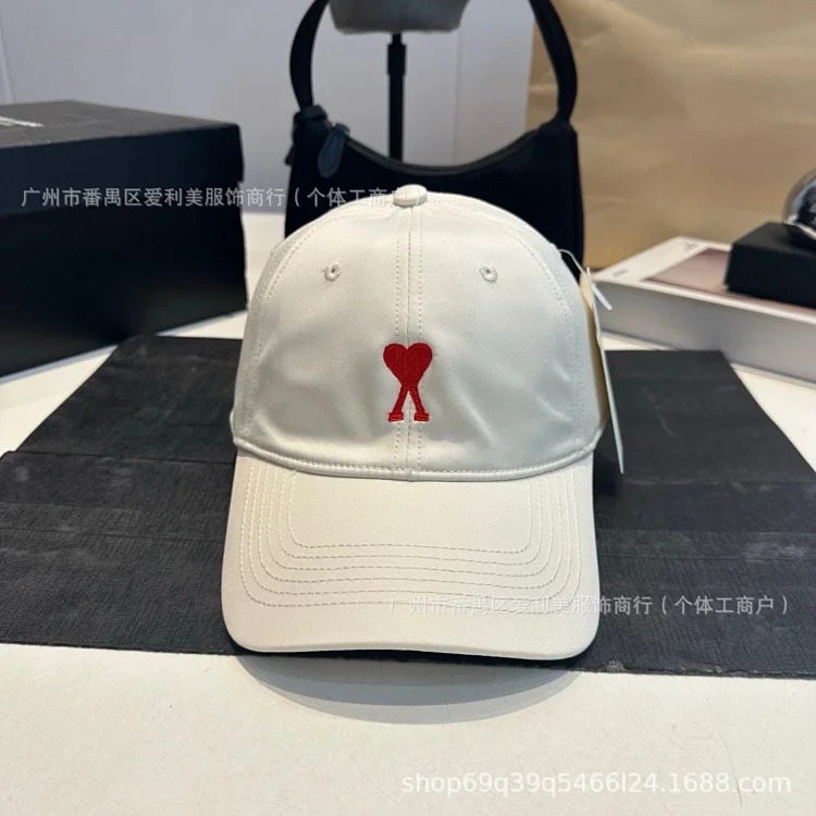 Cute love baseball cap for women with big head circumference, wide brim, face-showing small sunhat, spring and autumn cute solid color embroidered peaked cap