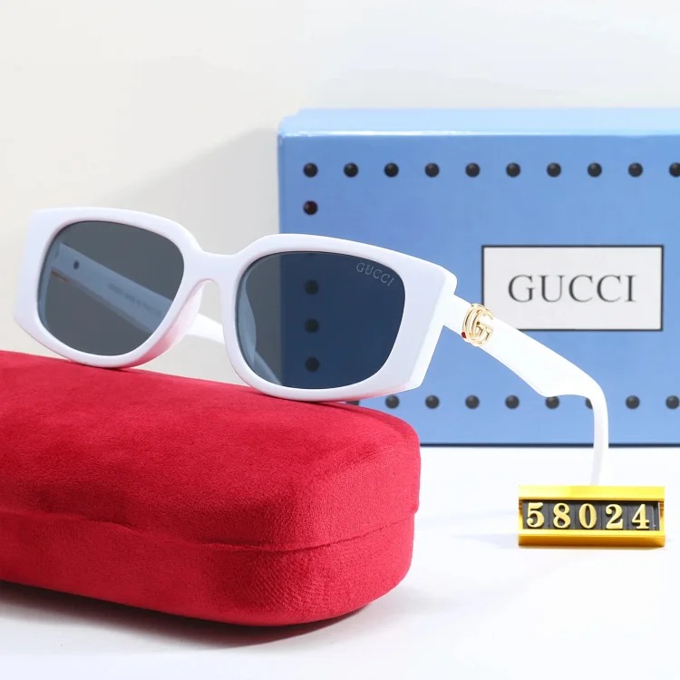 Fashionable sunglasses 044