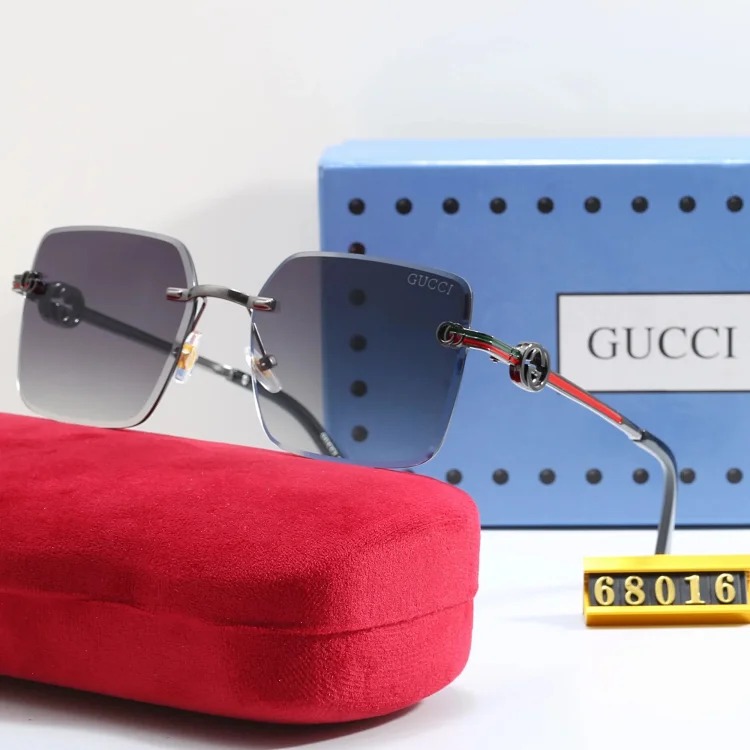 Fashionable sunglasses 044