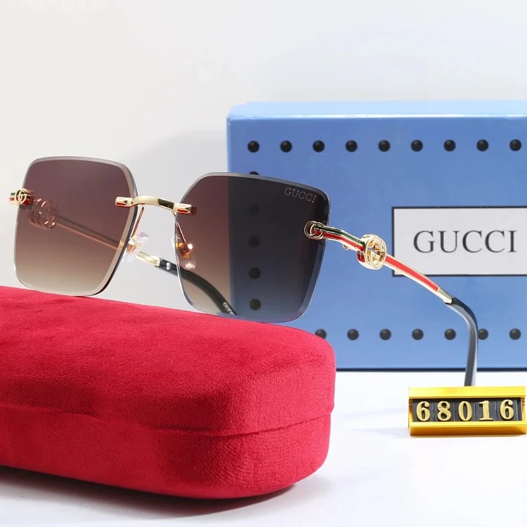 Fashionable sunglasses 044