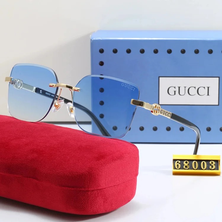 Fashionable sunglasses 044