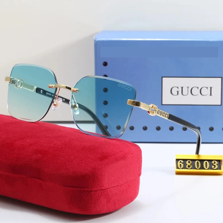 Fashionable sunglasses 044