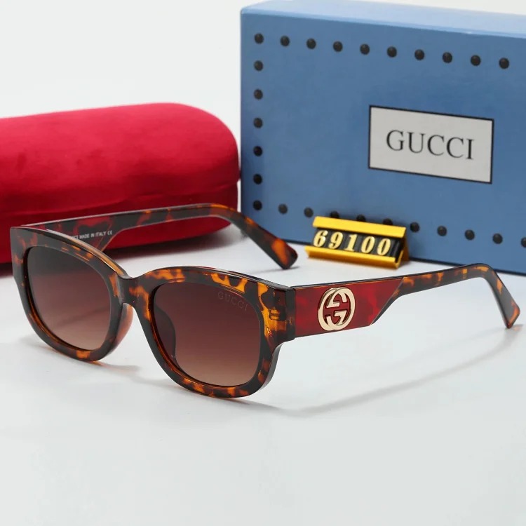 Fashionable sunglasses 044