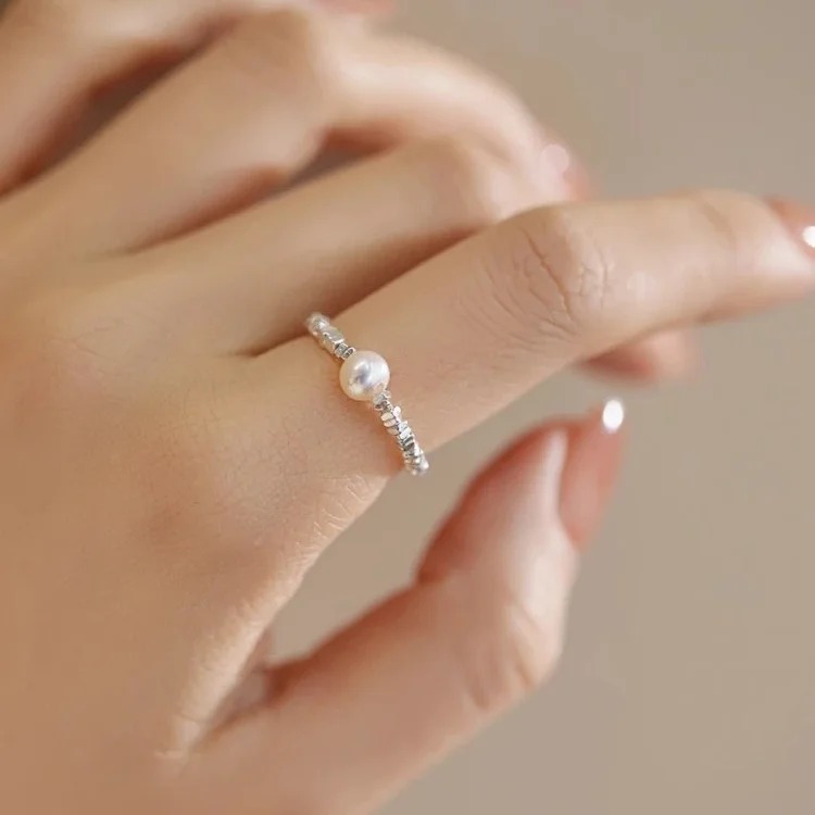 Shining triangular broken silver natural bright light freshwater pearl ring ring ins niche design light luxury high-end sense for women