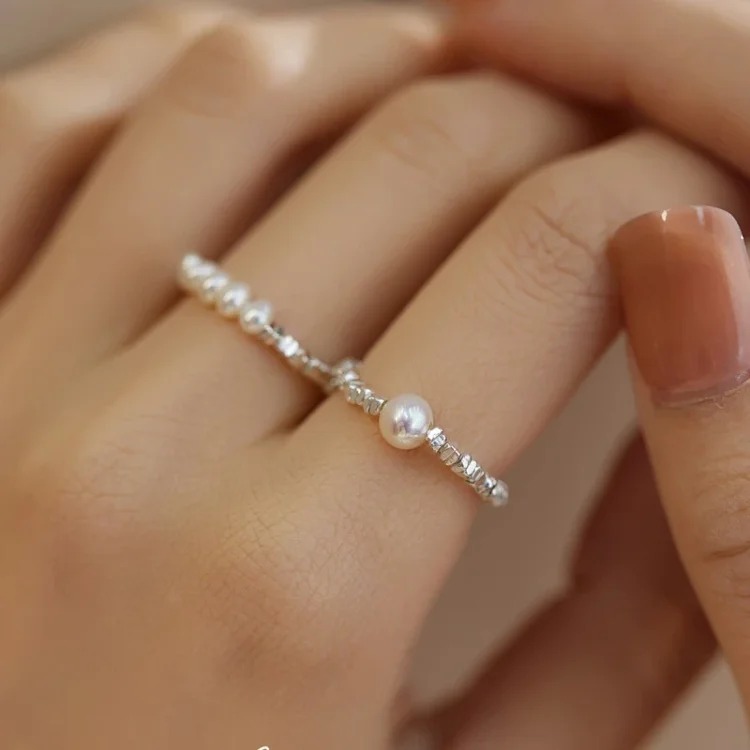 Shining triangular broken silver natural bright light freshwater pearl ring ring ins niche design light luxury high-end sense for women