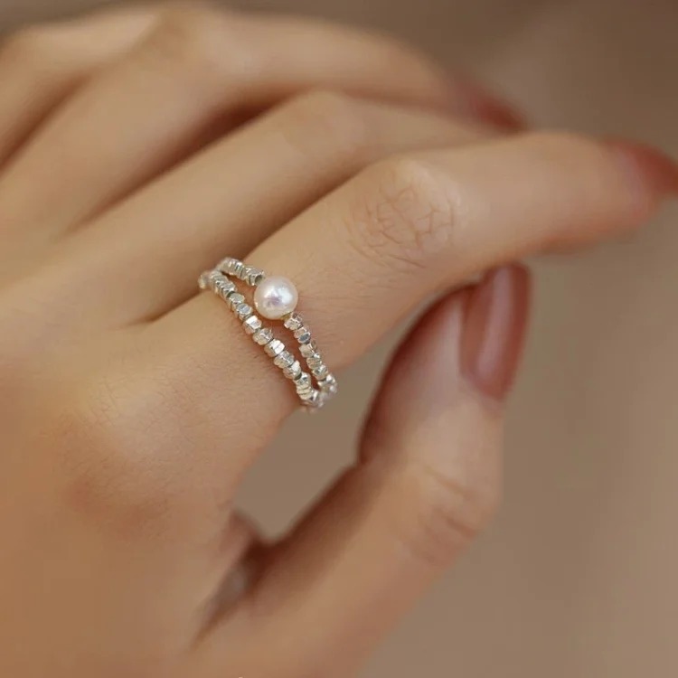 Shining triangular broken silver natural bright light freshwater pearl ring ring ins niche design light luxury high-end sense for women