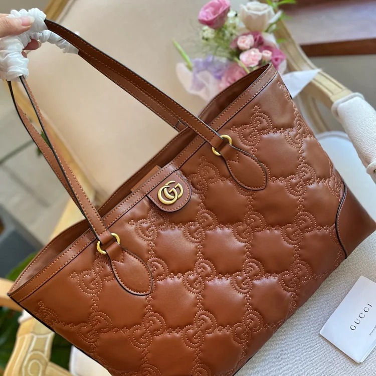 G fashion bag