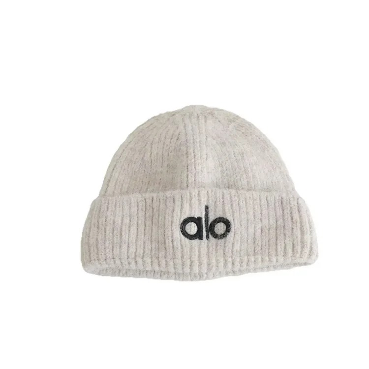 Autumn and winter European and American trend alo letter embroidered knitted hat for women new warm and thickened hat classic small face