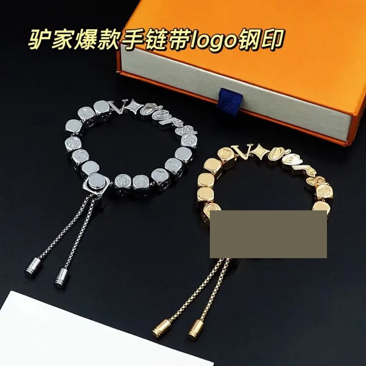 Cross-border e-commerce hot product retro classic geometric three-dimensional square exquisite high-end jewelry simple bracelet