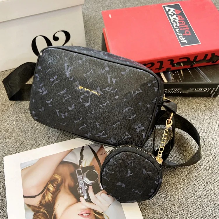 Trendy brand retro print men's crossbody bag, fashionable, casual and portable single shoulder small square bag, same style mobile phone bag for men and women image 4