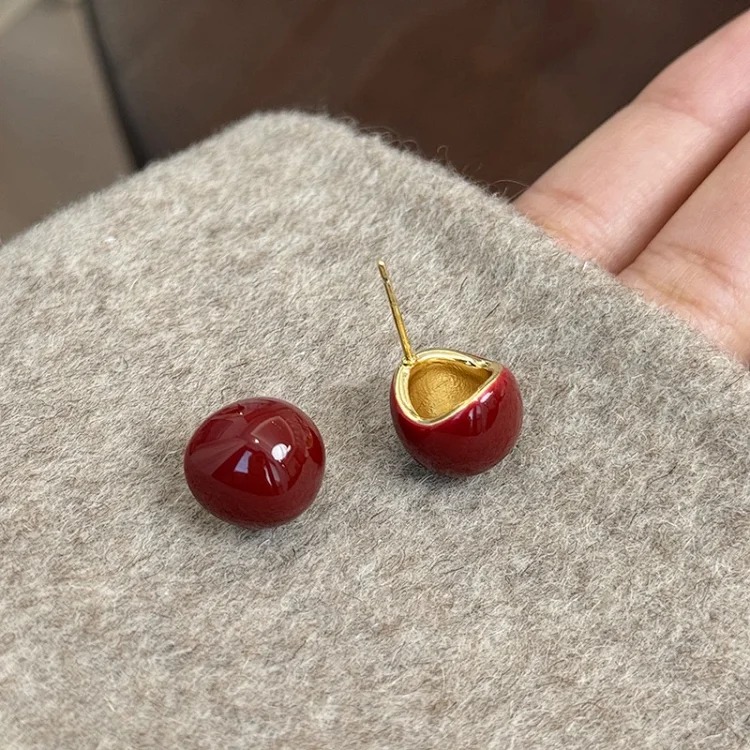 Burgundy Red Retro Hong Kong Style Wine Red Autumn and Winter Earrings Feminine Elegant and Versatile Atmosphere Earrings Studs and Ear Clips