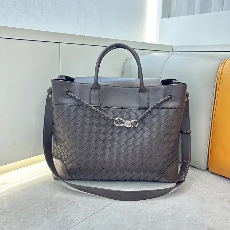 Cross-border popular hand-woven tote bag, genuine leather women's bag, Andiam extra large capacity handbag, shoulder crossbody bag