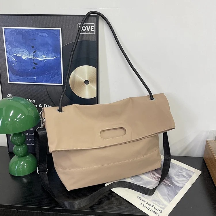 Large-capacity handbag new style simple and versatile commuter shoulder bag trendy fashion crossbody bag commuter large capacity