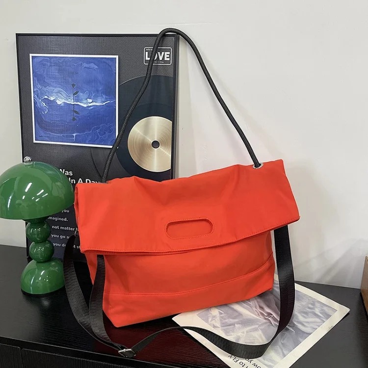 Large-capacity handbag new style simple and versatile commuter shoulder bag trendy fashion crossbody bag commuter large capacity
