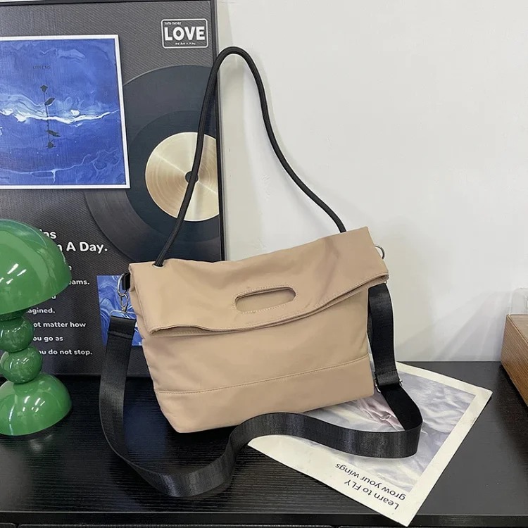Large-capacity handbag new style simple and versatile commuter shoulder bag trendy fashion crossbody bag commuter large capacity