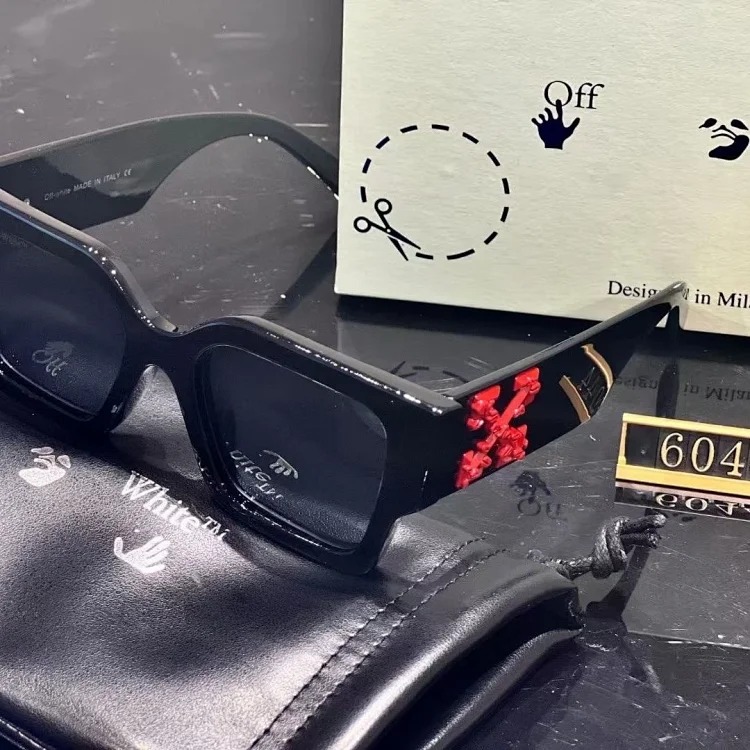 Thick leg square frame glasses image 2