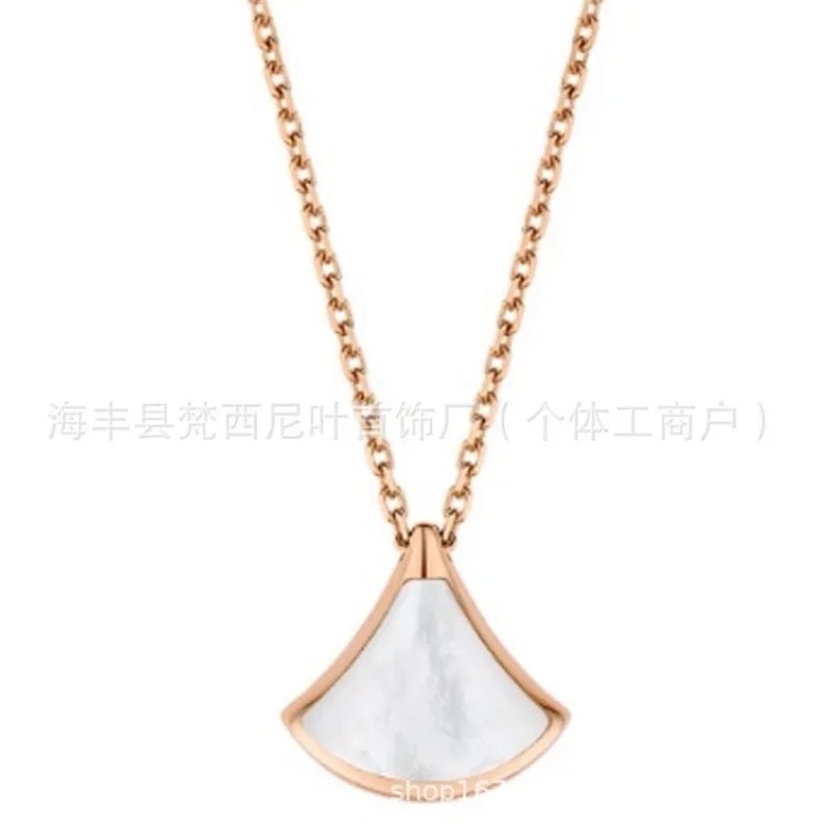 High Baojia fan-shaped necklace natural mother-of-pearl small skirt necklace 925 silver plated 18K clavicle chain wholesale manufacturer image 2