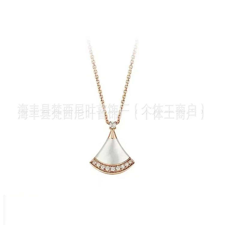 High Baojia fan-shaped necklace natural mother-of-pearl small skirt necklace 925 silver plated 18K clavicle chain wholesale manufacturer image 4