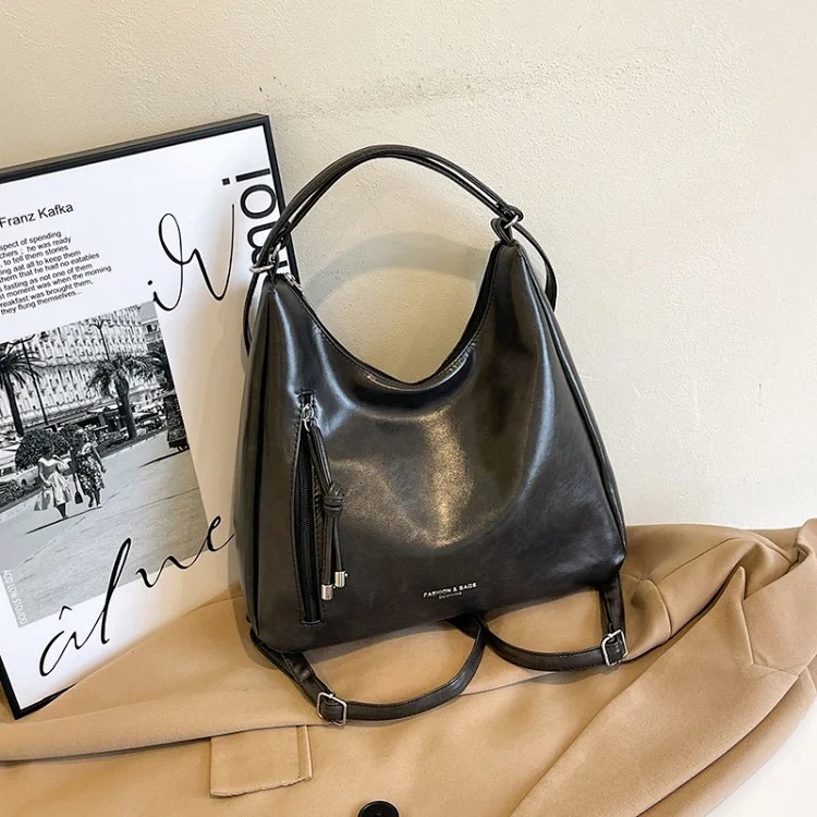 Fashion shoulder bag large capacity Korean style retro portable crossbody bag versatile student casual backpack women's tote bag