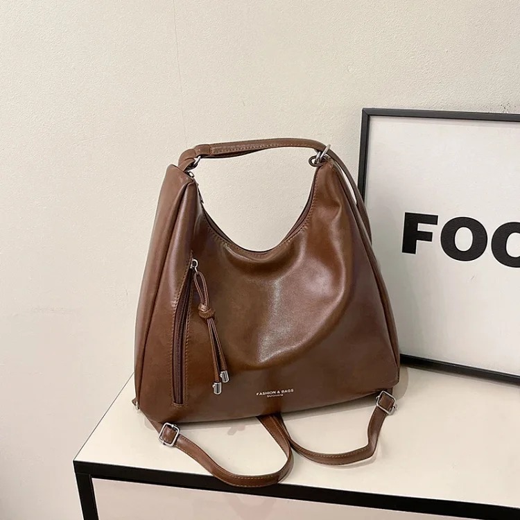 Fashion shoulder bag large capacity Korean style retro portable crossbody bag versatile student casual backpack women's tote bag